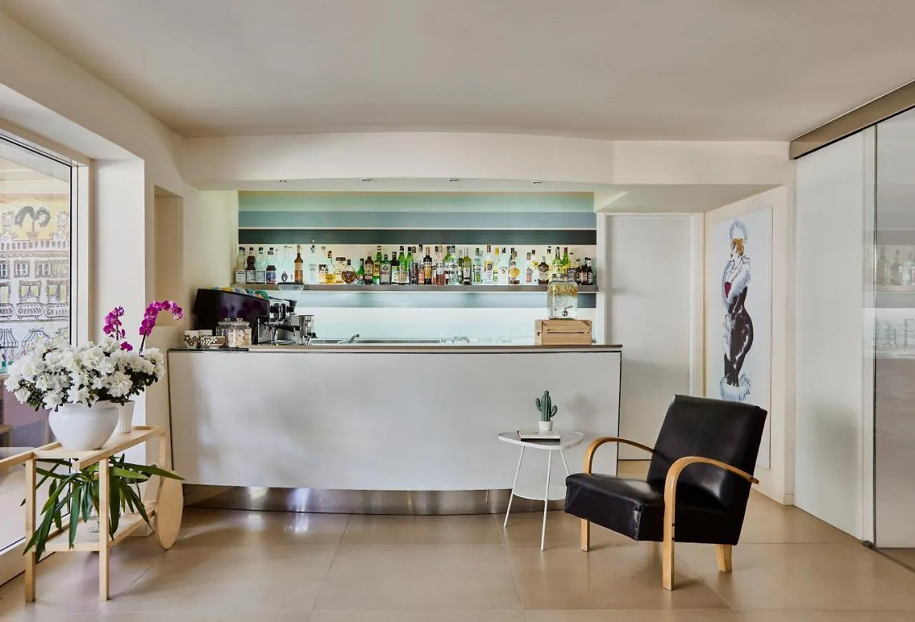 ***  Hotel La Fenice Rimini Italy